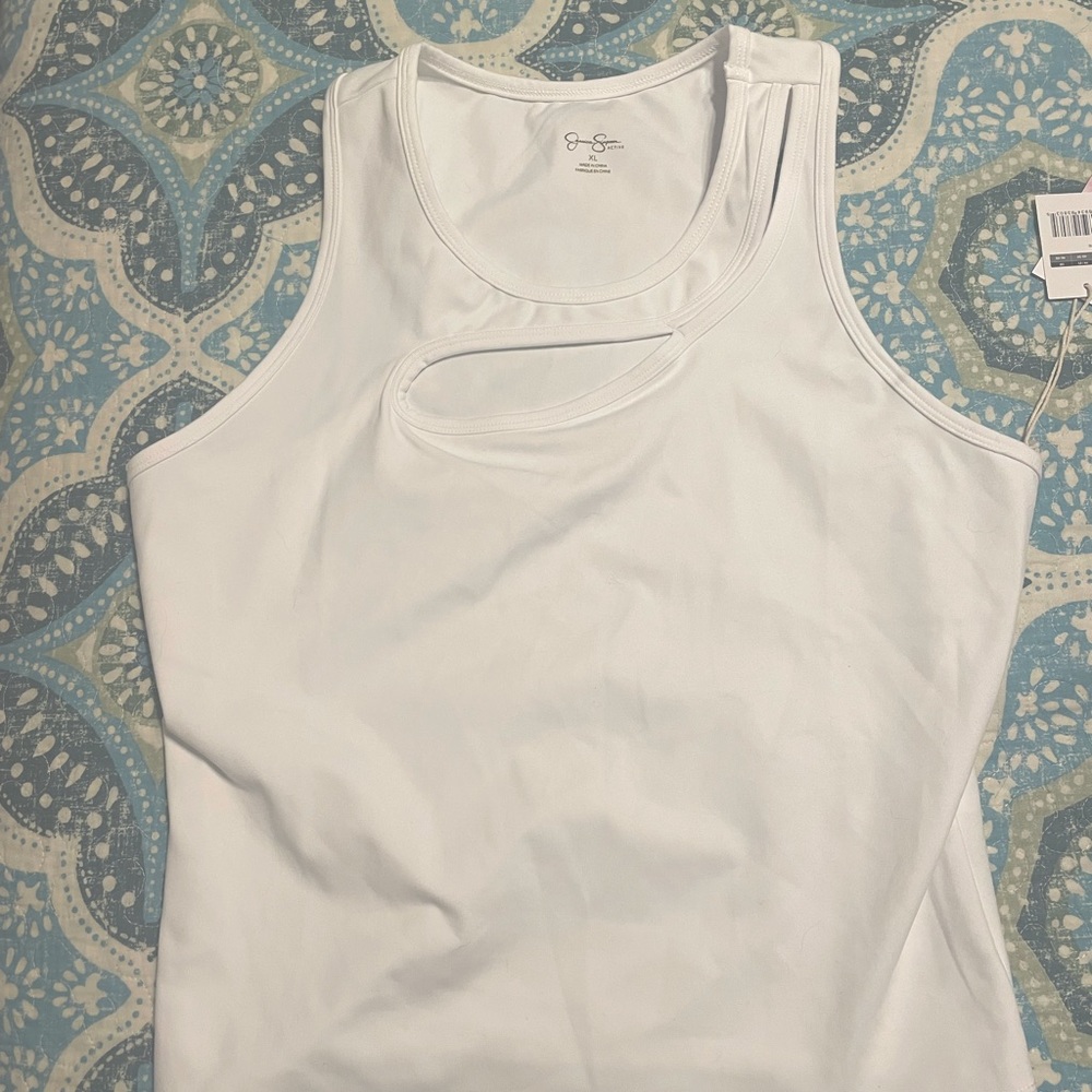 Jessica Simpson active tank